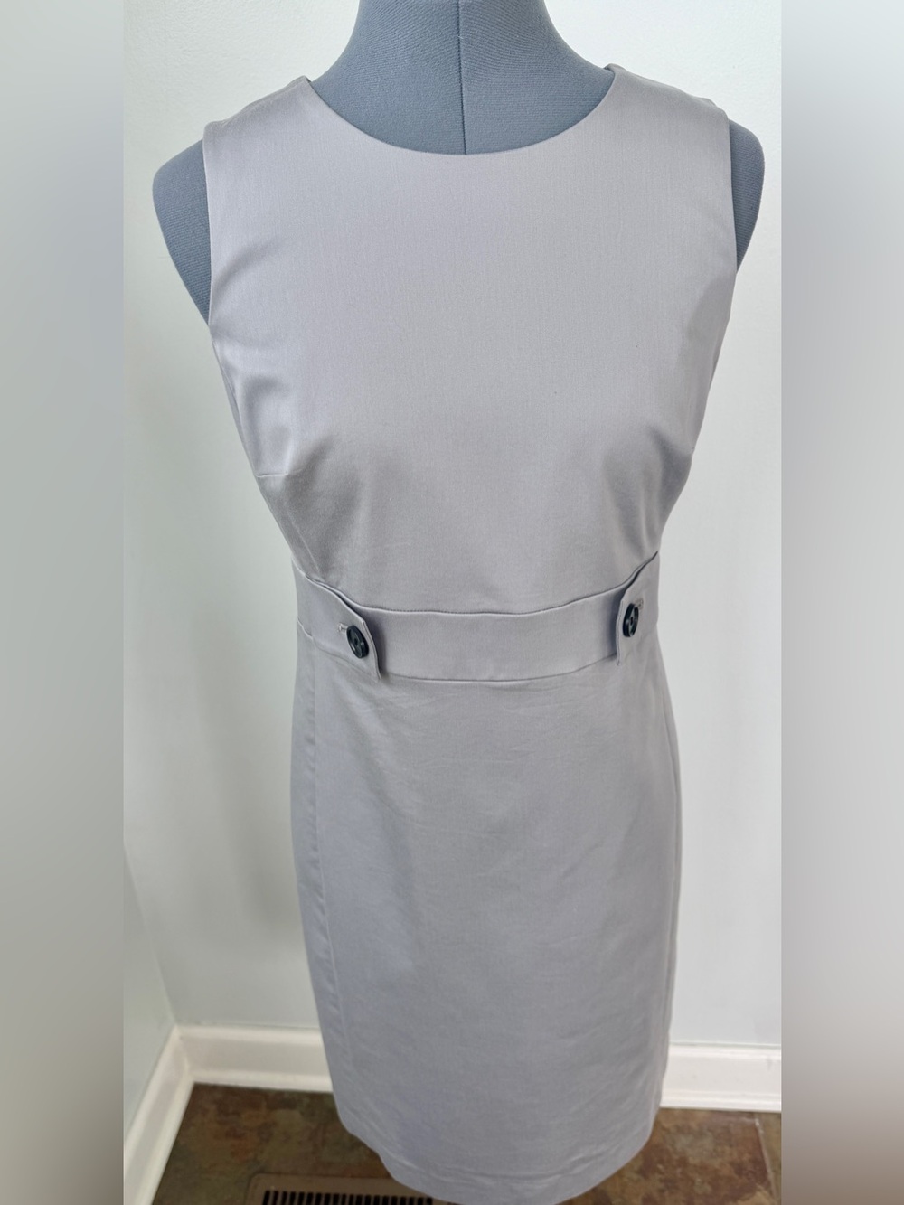 Ann Taylor Gray Sheath Dress Size 4 Sleeveless Stretch Career Office Lined